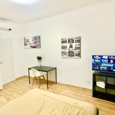 Camera Con Bagno Privato - Zona Bocconi Milano Exteriör bild