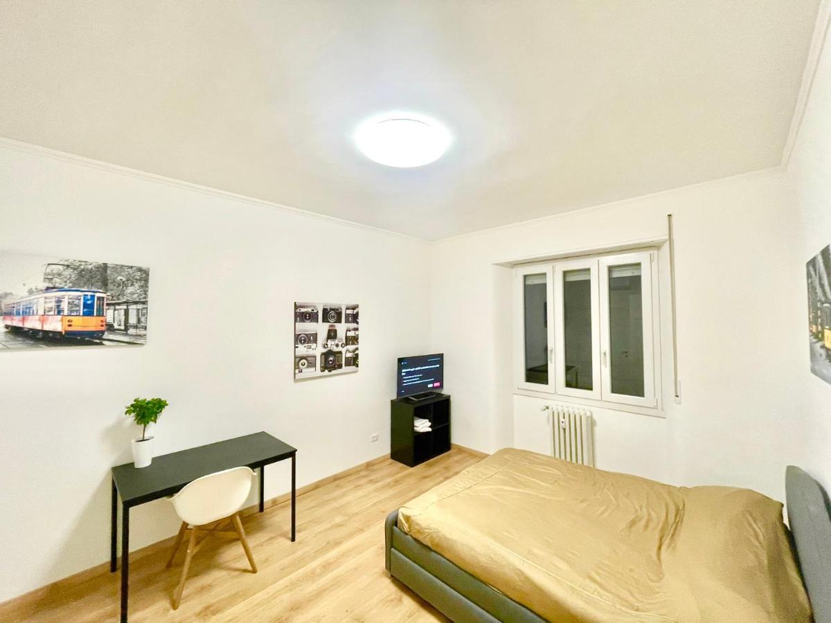 Camera Con Bagno Privato - Zona Bocconi Milano Exteriör bild